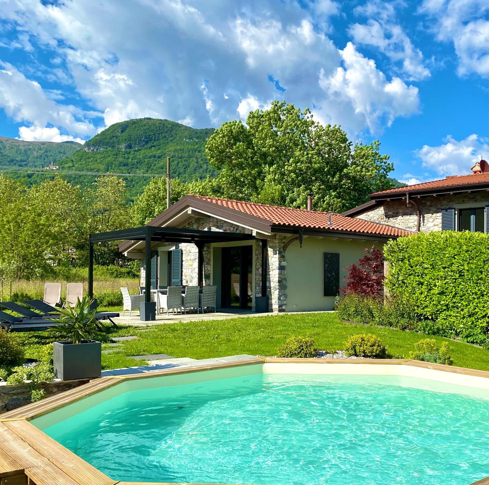 Villa Larius Gravedona Bagian luar foto