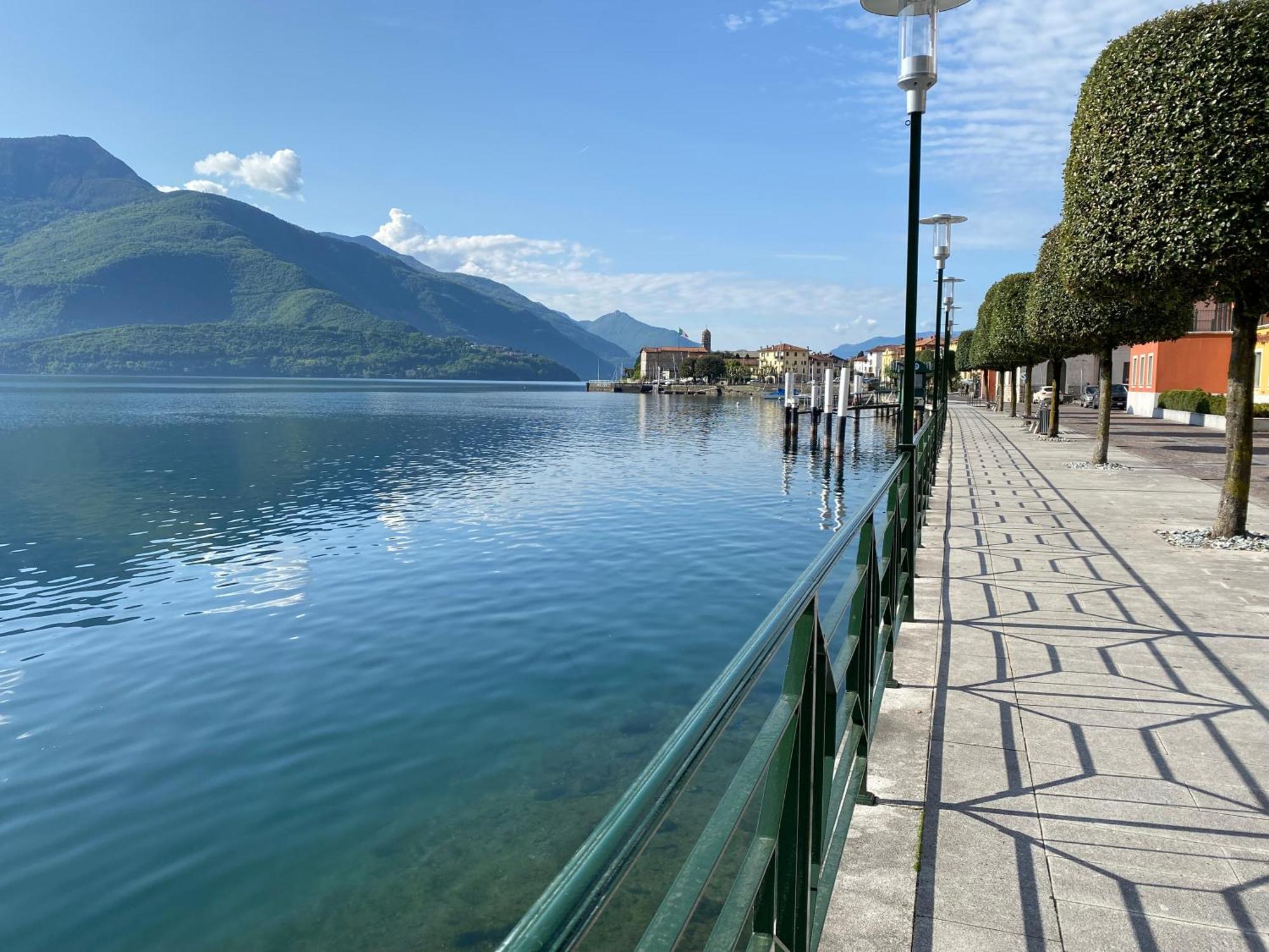 Villa Larius Gravedona Bagian luar foto