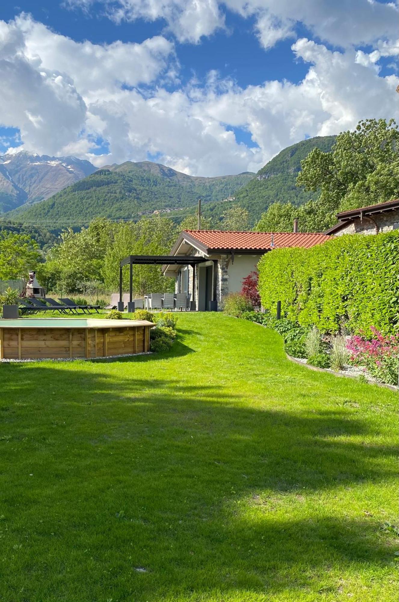 Villa Larius Gravedona Bagian luar foto